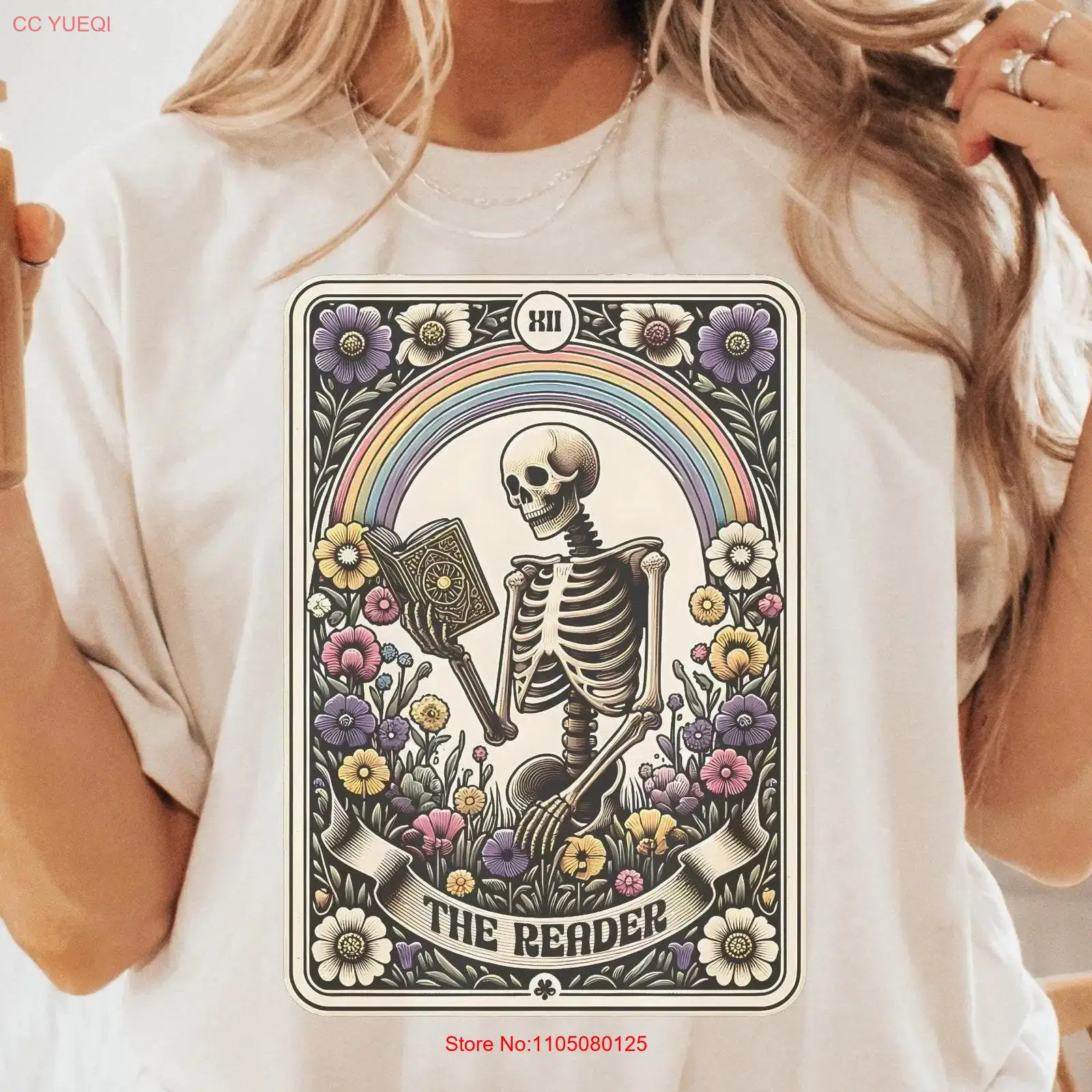 Vintage Fashion Books - تي شيرت The Reader TaroT تي