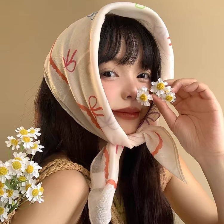 وشاح رأس مثلث الشكل على طراز ا - مراجعة Vintage Fashion Bloggers وسعره