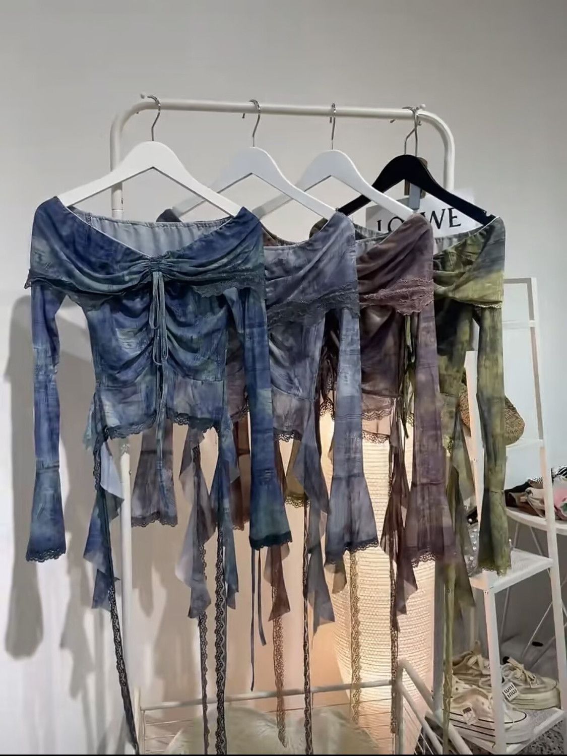 تي شيرت نسائي بطباعة ثقافة Y2K - مراجعة Vintage Fashion Subculture وسعره
